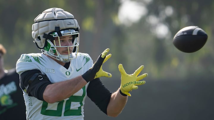 Oregon tight end Patrick Herbert hauls in a pass during open practice for the Oregon Ducks at the Dignity Health Sports Park in Carson, Calif. ahead of the Rose Bowl Monday, Dec. 30, 2024.
