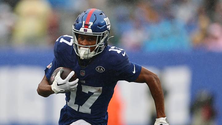 Sep 27, 2026; East Rutherford, New Jersey, USA;  New York Giants wide receiver Darnell Mooney (17) runs with the ball against the Tennessee Titans during the first quarter at MetLife Stadium.  Mandatory Credit: Vincent Carchietta-Imagn Images