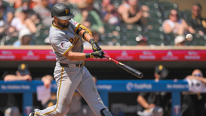 Jul 13, 2025; Minneapolis, Minnesota, USA; Pittsburgh Pirates infielder Isiah Kiner-Falefa (7) hits a single against the Minnesota Twins during the seventh inning at Target Field. Mandatory Credit: Nick Wosika-Imagn Images Jul 13, 2025; Minneapolis, Minnesota, USA; Pittsburgh Pirates infielder Isiah Kiner-Falefa (7) hits a single against the Minnesota Twins during the seventh inning at Target Field. Mandatory Credit: Nick Wosika-Imagn Images