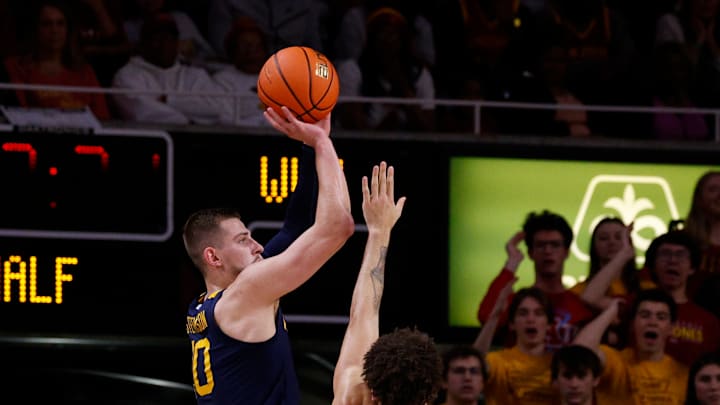 West Virginia v Iowa State