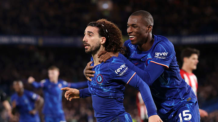 Marc Cucurella celebrates his goal against Brentford FC 
