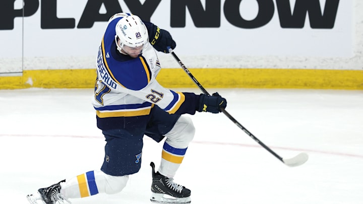 Apr 21, 2025; Winnipeg, Manitoba, CAN;St. Louis Blues right wing Jimmy Snuggerud (21) warms up before a game against the Winnipeg Jets in game two of the first round of the 2025 Stanley Cup Playoffs at Canada Life Centre. Mandatory Credit: James Carey Lauder-Imagn Images Apr 21, 2025; Winnipeg, Manitoba, CAN;St. Louis Blues right wing Jimmy Snuggerud (21) warms up before a game against the Winnipeg Jets in game two of the first round of the 2025 Stanley Cup Playoffs at Canada Life Centre. Mandatory Credit: James Carey Lauder-Imagn Images