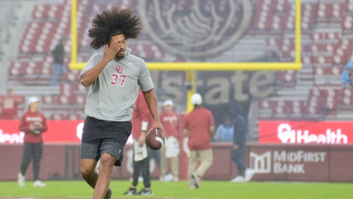 Oklahoma defensive back Maliek Hawkins Oklahoma defensive back Maliek Hawkins