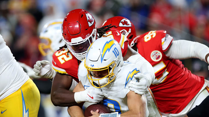 Los Angeles Chargers v Kansas City Chiefs