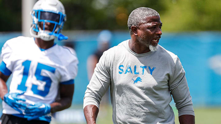 Detroit Lions defensive coordinator Aaron Glenn watches practice during mini camp at Detroit Lions headquarters and practice facility in Allen Park on Tuesday, June 4, 2024.