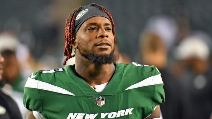 New York Jets linebacker Kwon Alexander (9) 