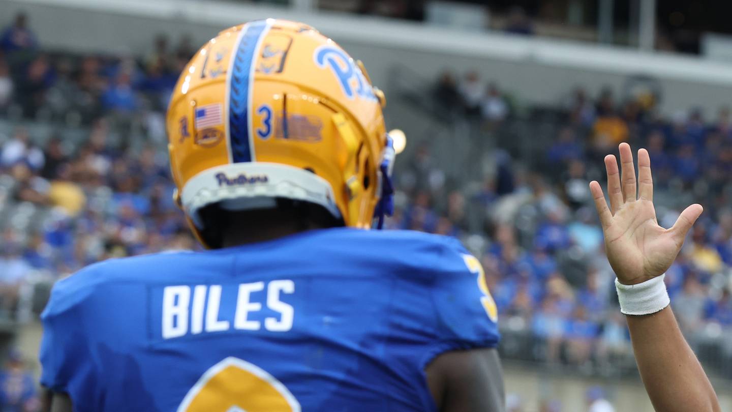 Rasheem Biles Means Even More to the Texas Defense With Ty'Anthony Smith Gone