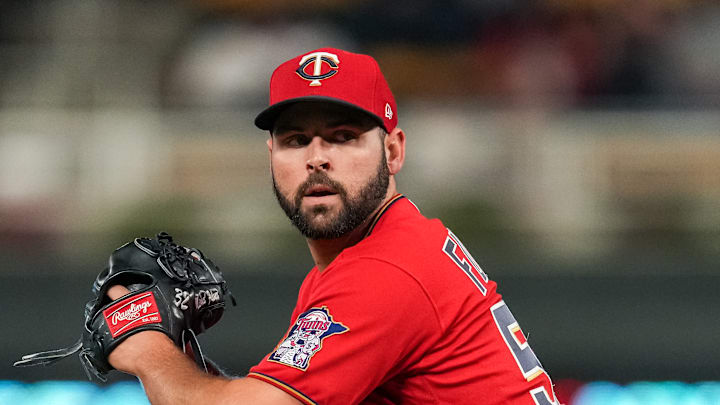 Los Angeles Angels v Minnesota Twins