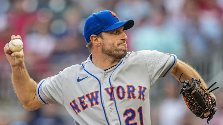 Jun 7, 2023; Cumberland, Georgia, USA; New York Mets starting pitcher Max Scherzer (21) pitches
