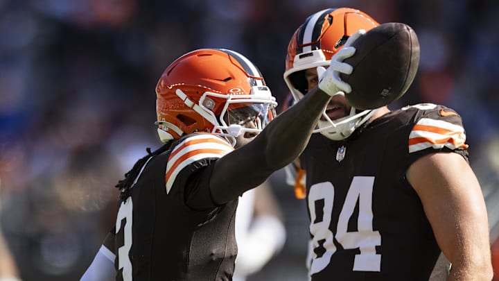 Oct 27, 2024; Cleveland, Ohio, USA; Cleveland Browns wide receiver Jerry Jeudy (3) signals for a first down against the Baltimore Ravens during the first quarter at Huntington Bank Field. Mandatory Credit: Scott Galvin-Imagn Images Oct 27, 2024; Cleveland, Ohio, USA; Cleveland Browns wide receiver Jerry Jeudy (3) signals for a first down against the Baltimore Ravens during the first quarter at Huntington Bank Field. Mandatory Credit: Scott Galvin-Imagn Images