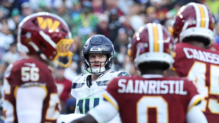 Sep 27, 2026; Landover, Maryland, USA; Seattle Seahawks quarterback Sam Darnold (14) in the second half at Northwest Stadium. Mandatory Credit: Amber Searls-Imagn Images Sep 27, 2026; Landover, Maryland, USA; Seattle Seahawks quarterback Sam Darnold (14) in the second half at Northwest Stadium. Mandatory Credit: Amber Searls-Imagn Images