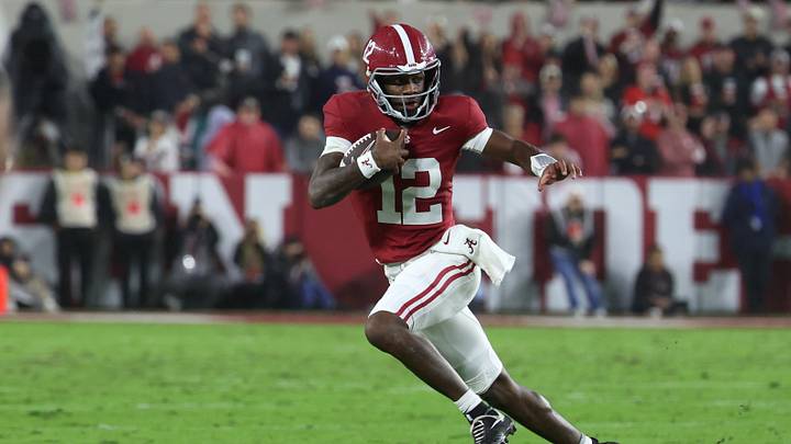 The Alabama Crimson Tide and quarterback Keelon Russell are favored in Week 7. 