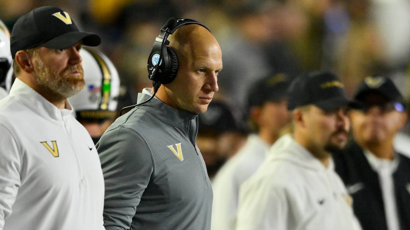For Vanderbilt Football, The SEC's Last-Place Team, Hope Is Becoming Hard To Come By