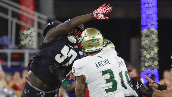 Bryce Archie is forgoing his final football season with USF to sign with the Cincinnati Reds
