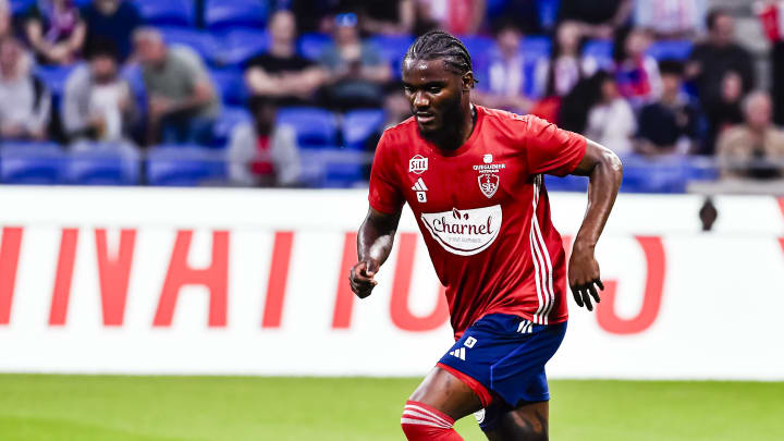 Lilian Brassier s'engage avec l'OM Lilian Brassier s'engage avec l'OM