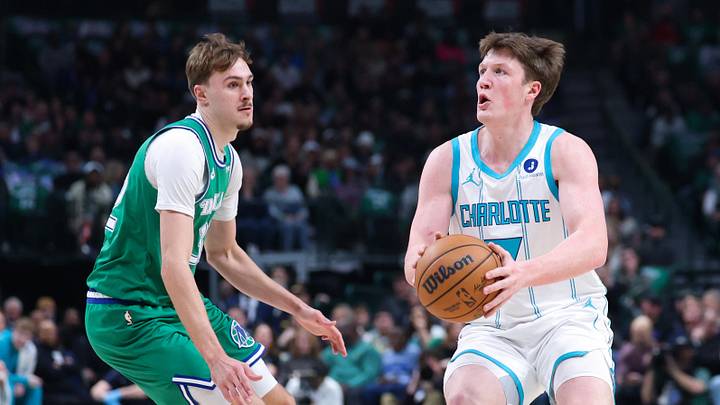 Jan 29, 2026; Dallas, Texas, USA; Charlotte Hornets guard Kon Knueppel (7) shoots as Dallas Mavericks forward Cooper Flagg (32) defends during the first quarter at American Airlines Center. Mandatory Credit: Kevin Jairaj-Imagn Images Jan 29, 2026; Dallas, Texas, USA; Charlotte Hornets guard Kon Knueppel (7) shoots as Dallas Mavericks forward Cooper Flagg (32) defends during the first quarter at American Airlines Center. Mandatory Credit: Kevin Jairaj-Imagn Images