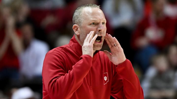 Mar 4, 2026; Bloomington, Indiana, USA; Indiana Hoosiers head coach Darian DeVries instructs his team against the Minnesota Golden Gophers during the second half at Simon Skjodt Assembly Hall. Mandatory Credit: Robert Goddin-Imagn Images