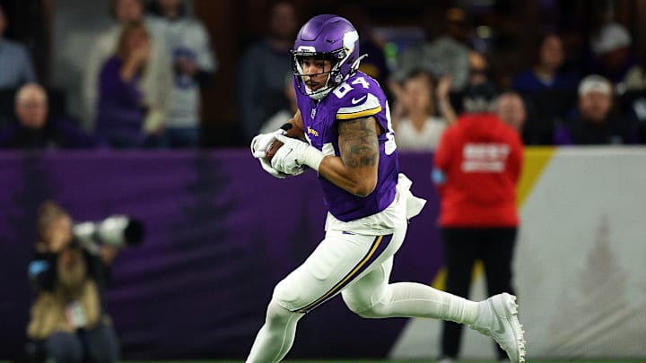 Minnesota Vikings tight end Josh Oliver