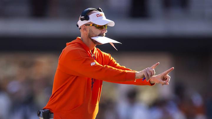 Clemson landed a three-star TE on Tuesday, with the recruit choosing the Tigers over multiple other Power Four programs.