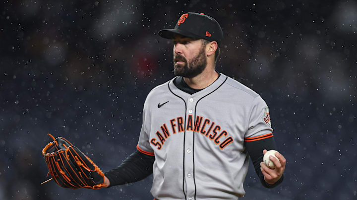The Giants are favored with Robbie Ray on the mound.