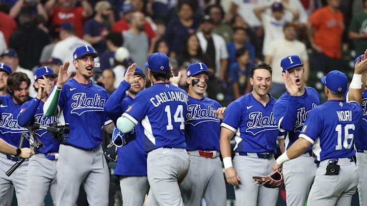 After stunning Team USA, Team Italy can guarantee an advance to the quarterfinals with a win over Team Mexico. 