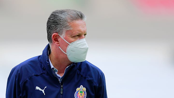 Al director deportivo se le acaba el tiempo y solo cuenta ya con 3 opciones