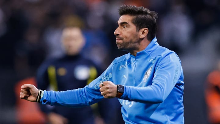 O treinador português chegou ao seu sexto título pelo Verdão