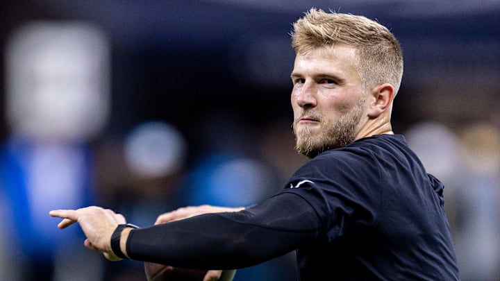 Dec 14, 2025; New Orleans, Louisiana, USA; New Orleans Saints quarterback Tyler Shough (6) warms up prior to the game against the Carolina Panthers at Caesars Superdome. Mandatory Credit: Stephen Lew-Imagn Images Dec 14, 2025; New Orleans, Louisiana, USA; New Orleans Saints quarterback Tyler Shough (6) warms up prior to the game against the Carolina Panthers at Caesars Superdome. Mandatory Credit: Stephen Lew-Imagn Images