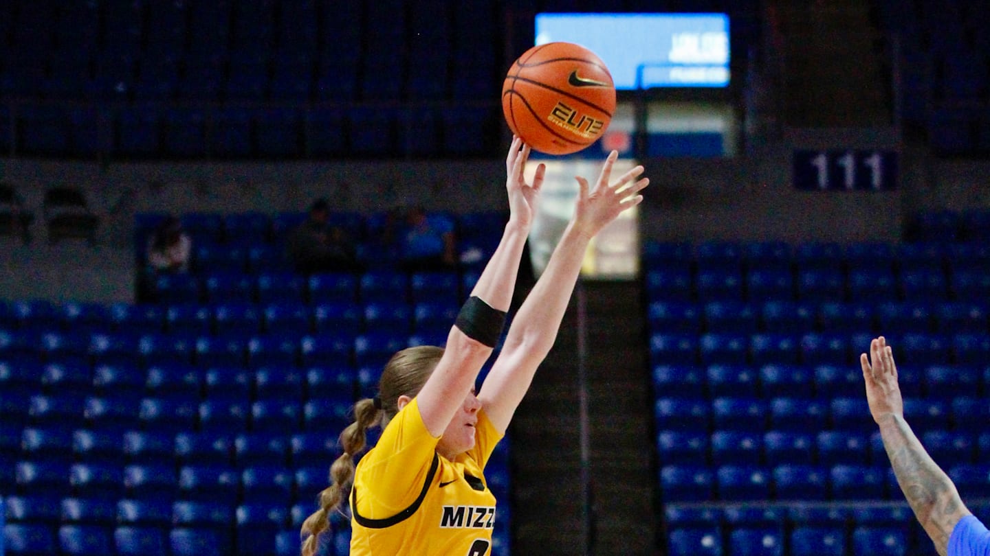 Mizzou Women's Basketball Set to Host Arkansas: The Buzz
