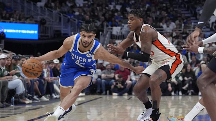 Apr 13, 2025; Milwaukee, Wisconsin, USA; Milwaukee Bucks guard Andre Jackson Jr. (44) drives to the basket against Detroit Pistons guard Marcus Sasser (25) in the first half at American Family Field. Mandatory Credit: Michael McLoone-Imagn Images Apr 13, 2025; Milwaukee, Wisconsin, USA; Milwaukee Bucks guard Andre Jackson Jr. (44) drives to the basket against Detroit Pistons guard Marcus Sasser (25) in the first half at American Family Field. Mandatory Credit: Michael McLoone-Imagn Images
