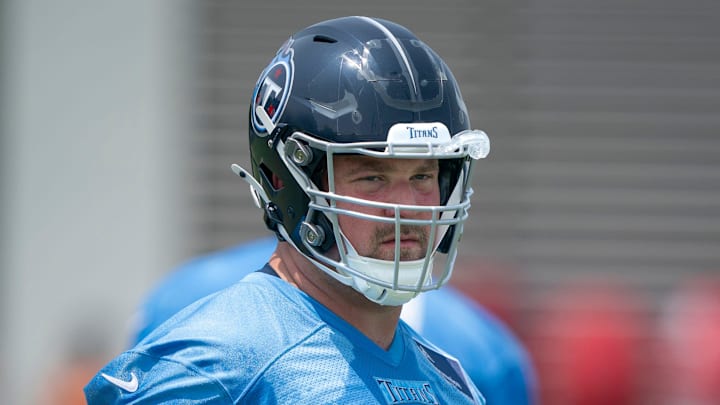 Tennessee Titans guard Kevin Zeitler (70) goes through drills during mandatory Titans Minicamp at Ascension Saint Thomas Sports Park in Nashville, Tenn., Tuesday, June 10, 2025.