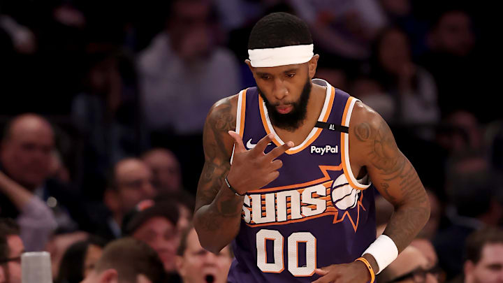 Phoenix Suns v New York Knicks