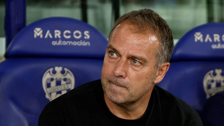 Hansi Flick, vainqueur de la Liga, la Coupe du Roi et de la Supercoupe d'Espagne avec le FC Barcelone l'an dernier.