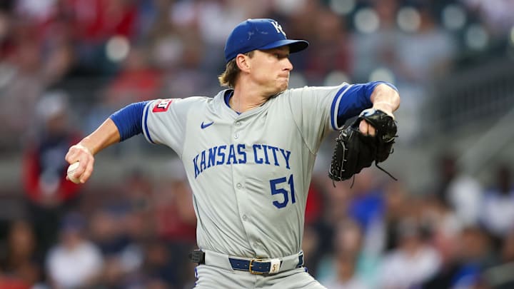 Sep 27, 2024; Atlanta, Georgia, USA; Kansas City Royals starting pitcher Brady Singer (51) throws against the Atlanta Braves in the first inning at Truist Park. Mandatory Credit: Brett Davis-Imagn Images