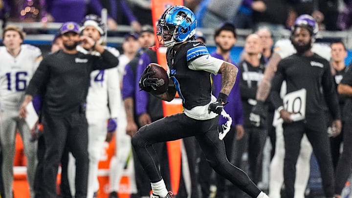 Detroit Lions wide receiver Jameson Williams (9) makes a catch against Minnesota Vikings during the first half at Ford Field in Detroit on Sunday, Jan. 5, 2025.