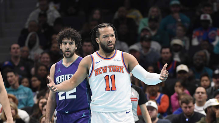Nov 29, 2024; Charlotte, North Carolina, USA; New York Knicks guard Jalen Brunson (11) complains about a possible foul during the second half against the Charlotte Hornets at the Spectrum Center. Mandatory Credit: Sam Sharpe-Imagn Images Nov 29, 2024; Charlotte, North Carolina, USA; New York Knicks guard Jalen Brunson (11) complains about a possible foul during the second half against the Charlotte Hornets at the Spectrum Center. Mandatory Credit: Sam Sharpe-Imagn Images