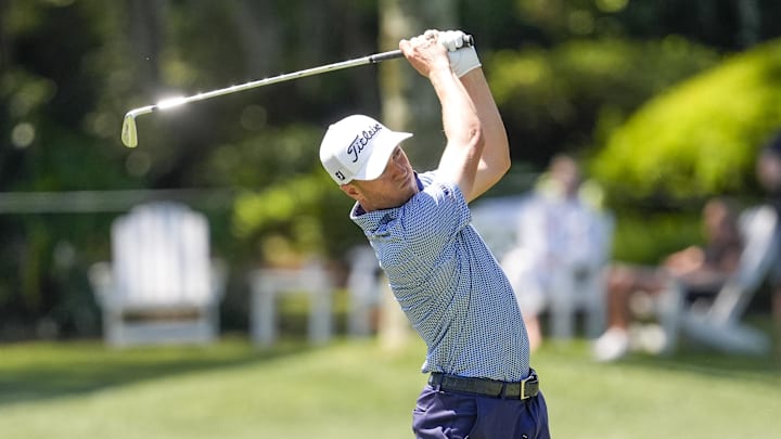 Justin Thomas ties the course record at Harbour Town, shooting an opening round 61. 