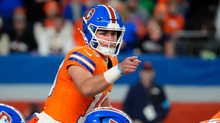 The Denver Broncos and quarterback Bo Nix are favored in Week 7.