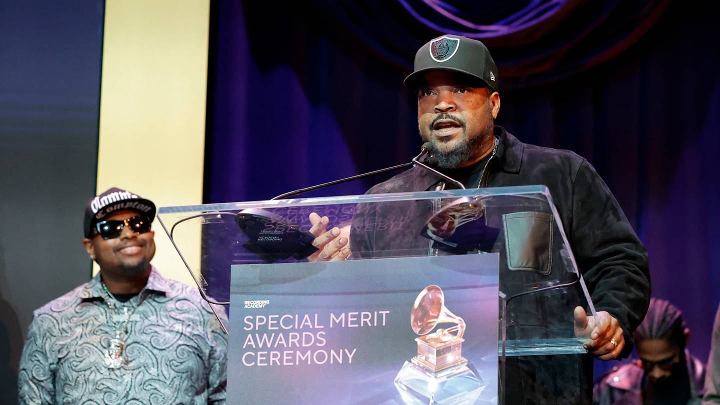 Big3 Rapper Ice Cube makes ‘historic’ $5M offer to College Basketball star Caitlin ...