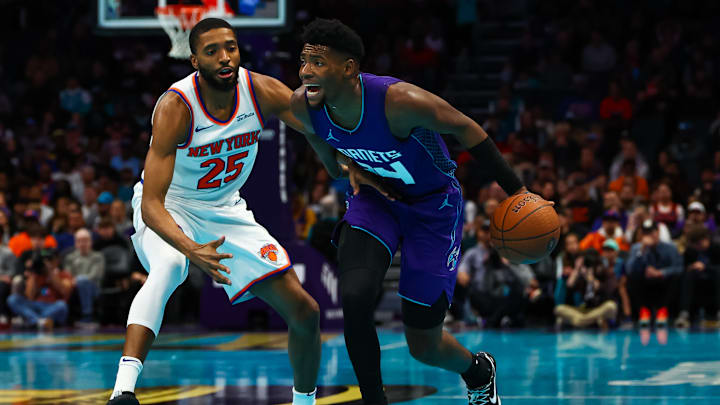 New York Knicks v Charlotte Hornets - Emirates NBA Cup