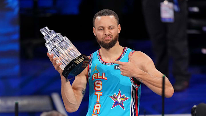 Feb 16, 2025; San Francisco, CA, USA; Shaqís OGs guard Stephen Curry (30) of the Golden State Warriors holds up the MVP trophy after winning the 2025 NBA All Star Game at Chase Center. Mandatory Credit: Cary Edmondson-Imagn Images Feb 16, 2025; San Francisco, CA, USA; Shaqís OGs guard Stephen Curry (30) of the Golden State Warriors holds up the MVP trophy after winning the 2025 NBA All Star Game at Chase Center. Mandatory Credit: Cary Edmondson-Imagn Images