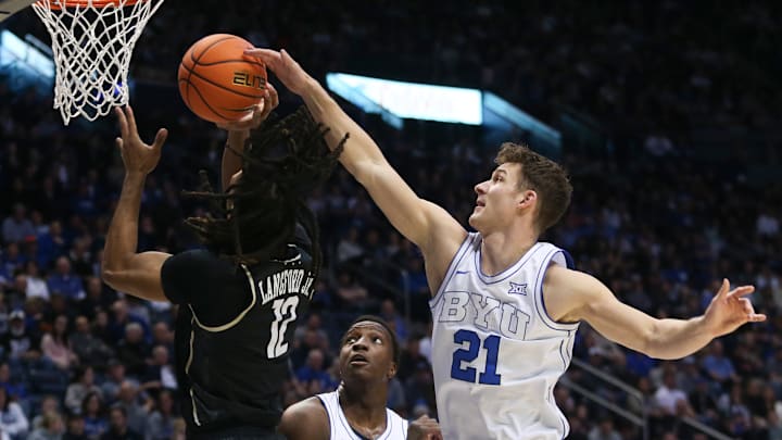 Trevin Knell denies DeMarr Langford Jr. at the rim