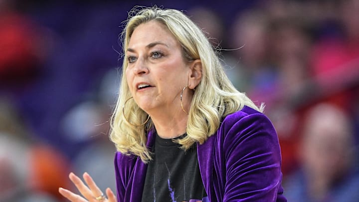 Jan 25, 2024; Clemson, South Carolina, USA; Clemson Coach Amanda Butler