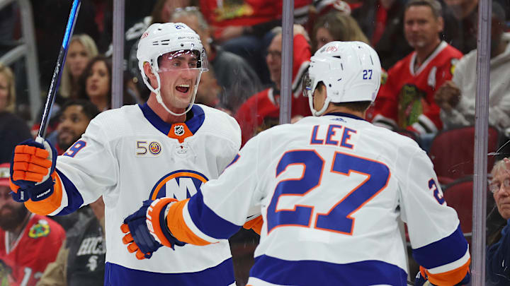 New York Islanders v Chicago Blackhawks New York Islanders v Chicago Blackhawks