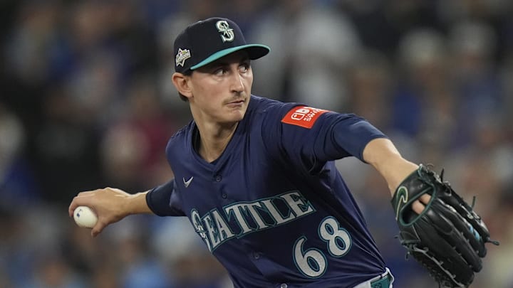 Seattle Mariners pitcher George Kirby (68) pitches against the Toronto Blue Jays in the first inning during game seven of the ALCS round for the 2025 MLB playoffs at Rogers Centre. 