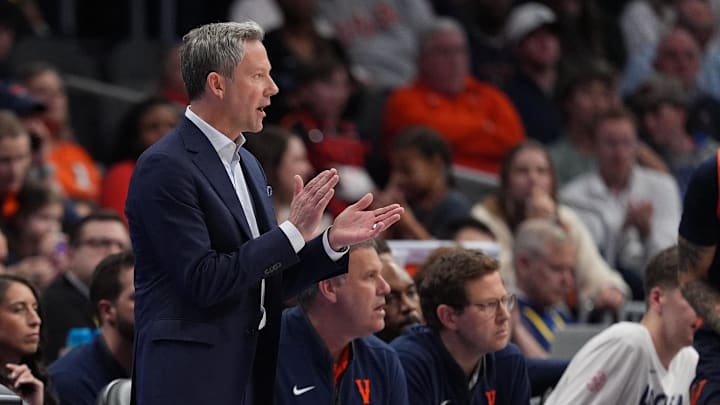 Virginia Cavaliers head coach Ryan Odom