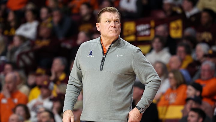 Feb 8, 2025; Minneapolis, Minnesota, USA; Illinois Fighting Illini head coach Brad Underwood looks on during the first half against the Minnesota Golden Gophers at Williams Arena. Mandatory Credit: Matt Krohn-Imagn Images Feb 8, 2025; Minneapolis, Minnesota, USA; Illinois Fighting Illini head coach Brad Underwood looks on during the first half against the Minnesota Golden Gophers at Williams Arena. Mandatory Credit: Matt Krohn-Imagn Images