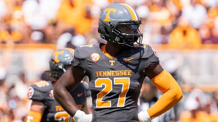 Tennessee defensive lineman James Pearce Jr.