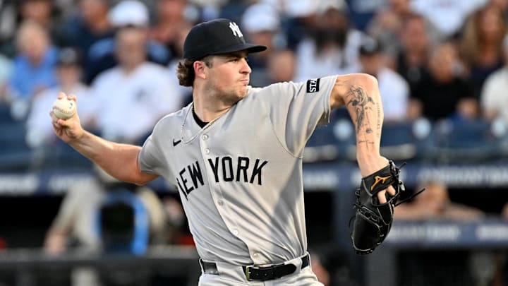 Aug 20, 2025; St. Petersburg, Florida, USA; New York Yankees starting pitcher Cam Schlittler (31) throws a pitch in the first inning against the Tampa Bay Rays  at George M. Steinbrenner Field. Mandatory Credit: Jonathan Dyer-Imagn Images