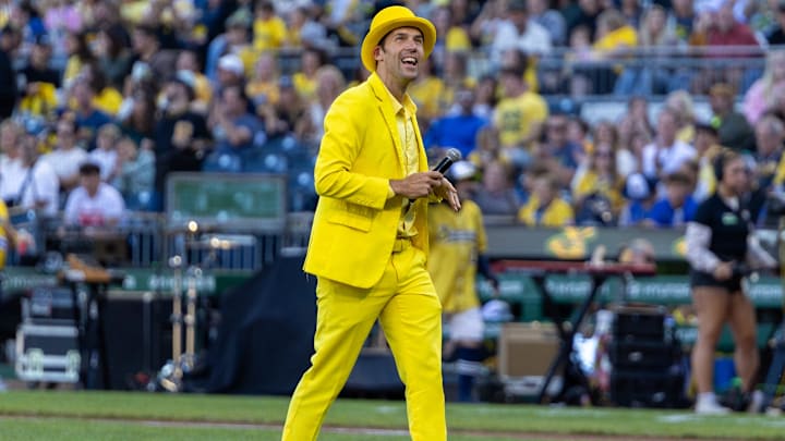 Savannah Banana owner Jesse Cole addresses the sold out crowd ahead of the Savannah Bananas game against the Texas Tailgaters Saturday, Aug. 30, 2025 at PNC Park in Pittsburgh, Pa.